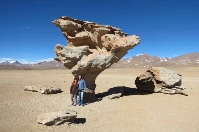 Arbol de Piedra Wüste von Siloli Bolivien Alexander Gottwald mit seiner Tochter Sita